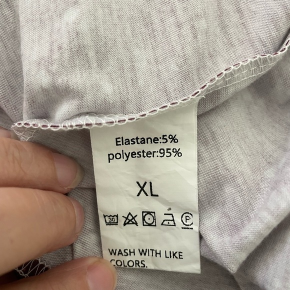 Bun Hair‎ Tshirt - Picture 3 of 12